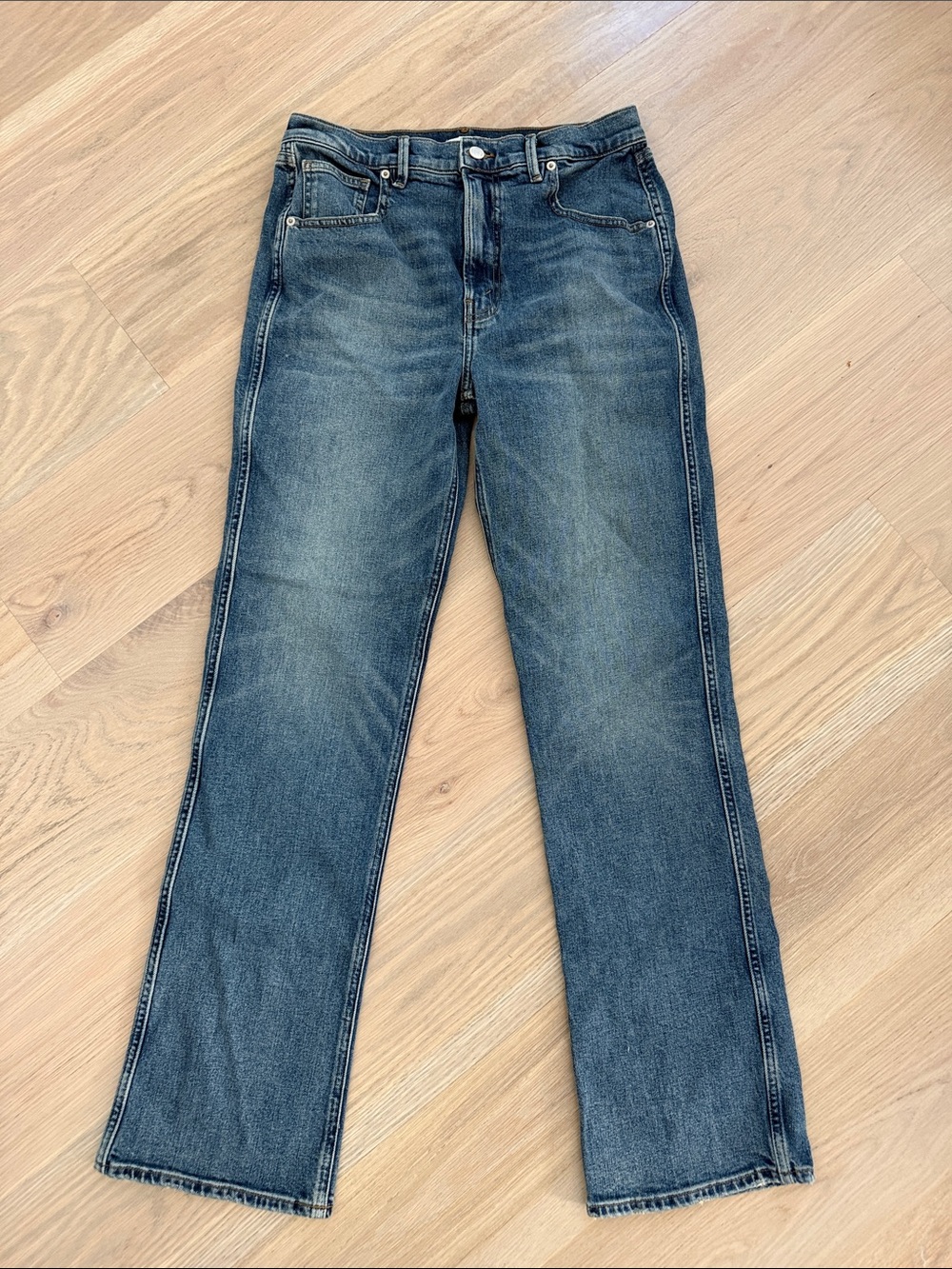 Good American Good Standard Bootcut Jeans High Rise Medium Wash Size 8/29